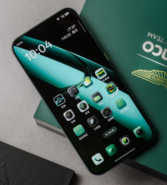 Realme GT 8 Pro Aston Martin edition software Realme GT 8 Pro Aston Martin edition software