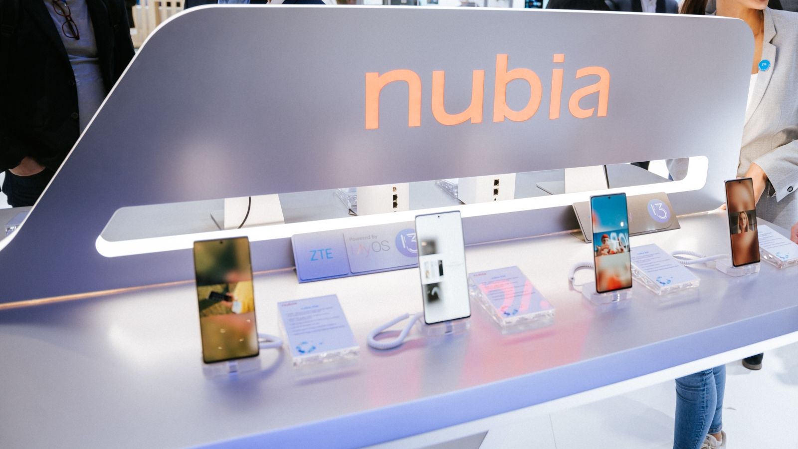 Nubia Fold and Flip 3 Design Renders Reveal First Look Nubia Fold and Flip 3 Design Renders Reveal First Look