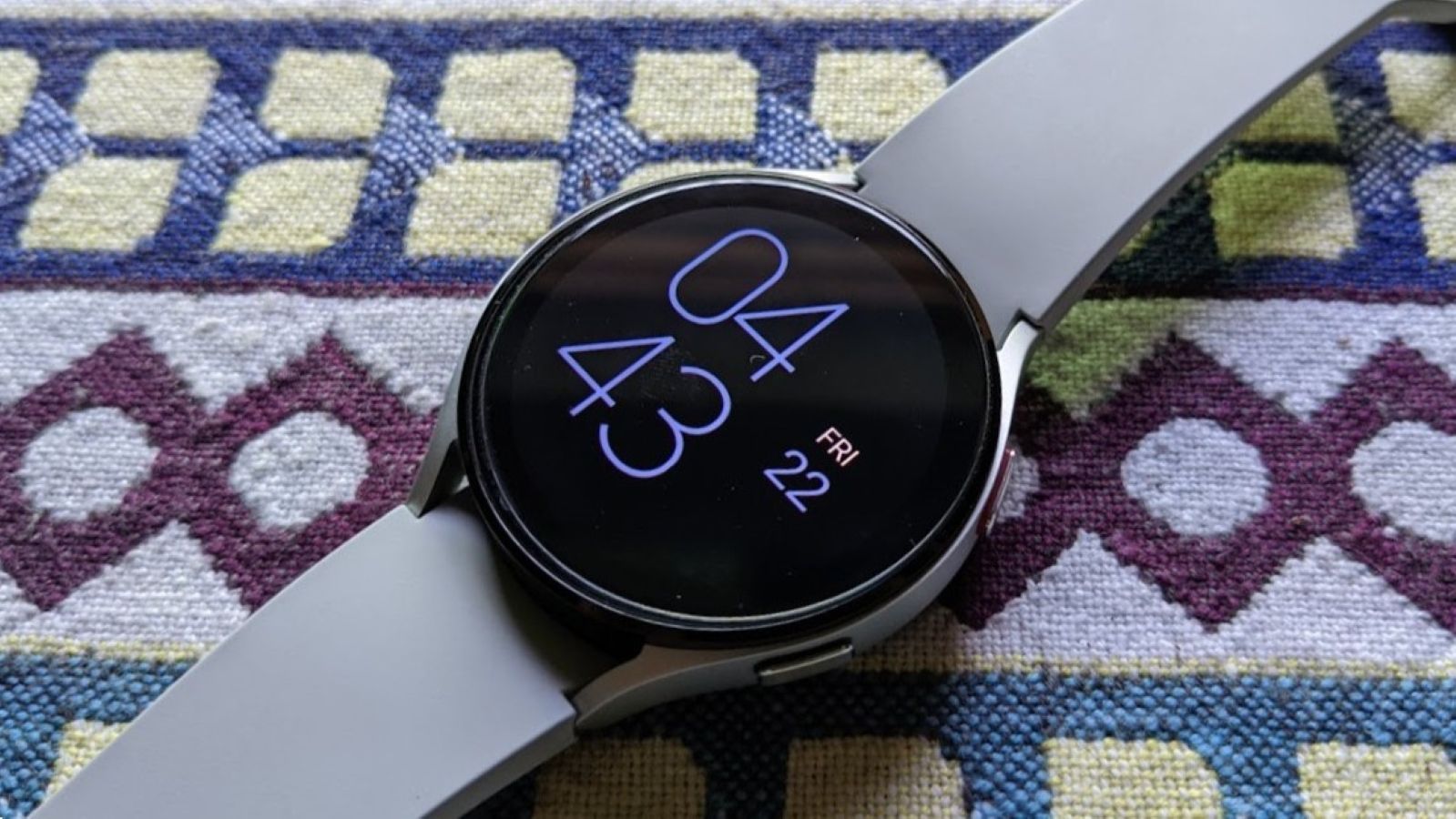 Samsung Galaxy Watch 4 Finally Receives One UI 8 Watch Update thumbnail
