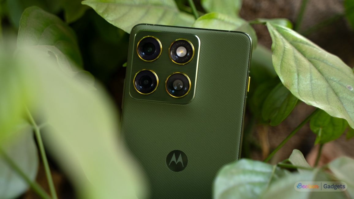 Motorola Edge 70 design showcased between leaves 2