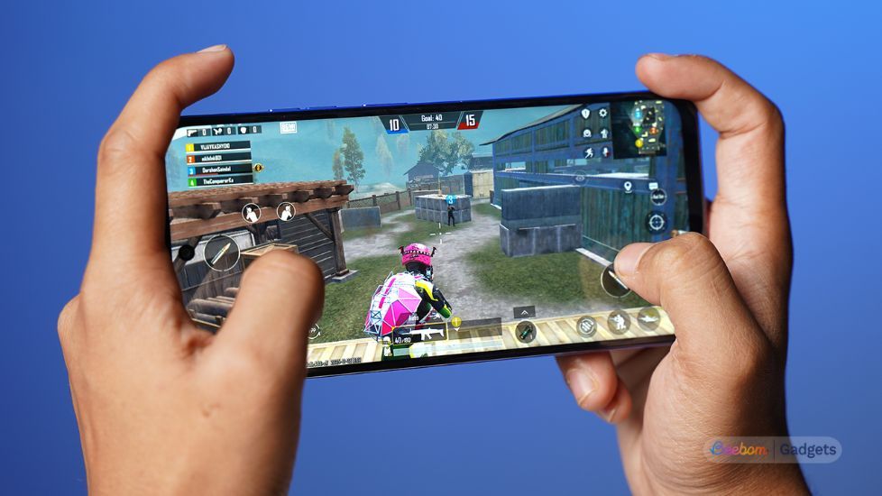 Moto G57 Power with BGMI running