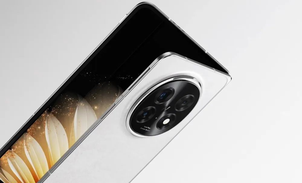 Oppo Find N5 from the back unfolded partially