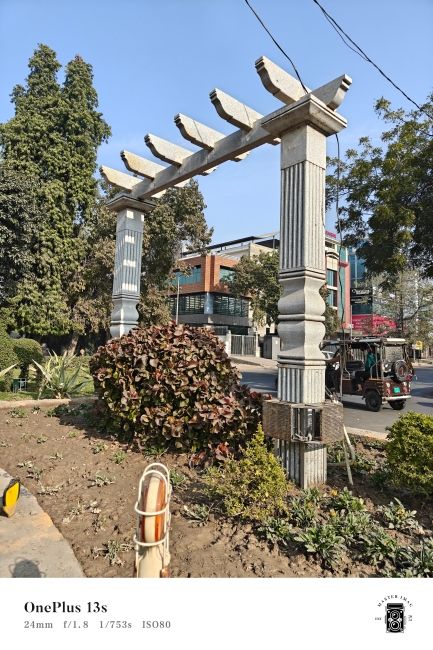 OnePlus 13s Main Shot 3 OnePlus 13s Main Shot 3