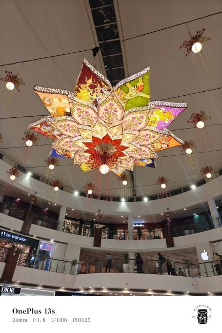 OnePlus 13s Main Shot 6 OnePlus 13s Main Shot 6