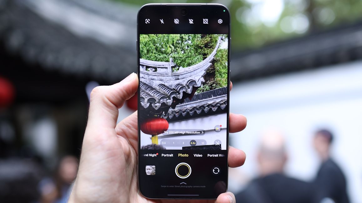 The camera viewfinder and UI showcased on an Android smartphone The camera viewfinder and UI showcased on an Android smartphone