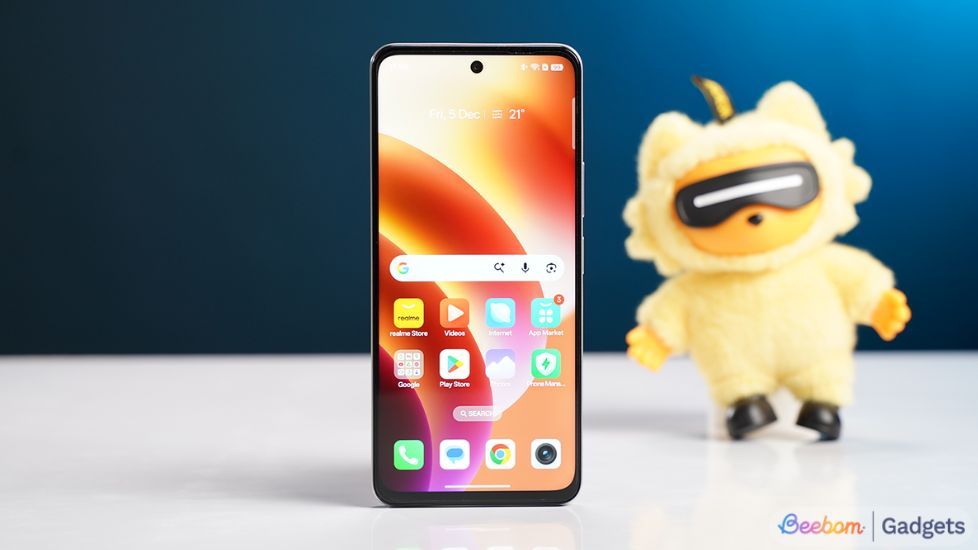 Realme P4x from the front Realme P4x from the front