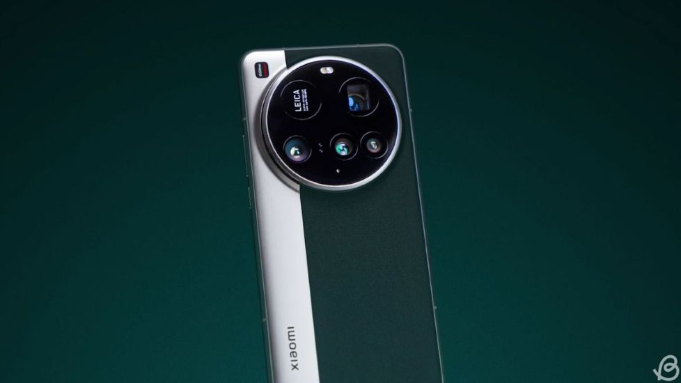 Xiaomi 15 Ultra from the back Xiaomi 15 Ultra from the back