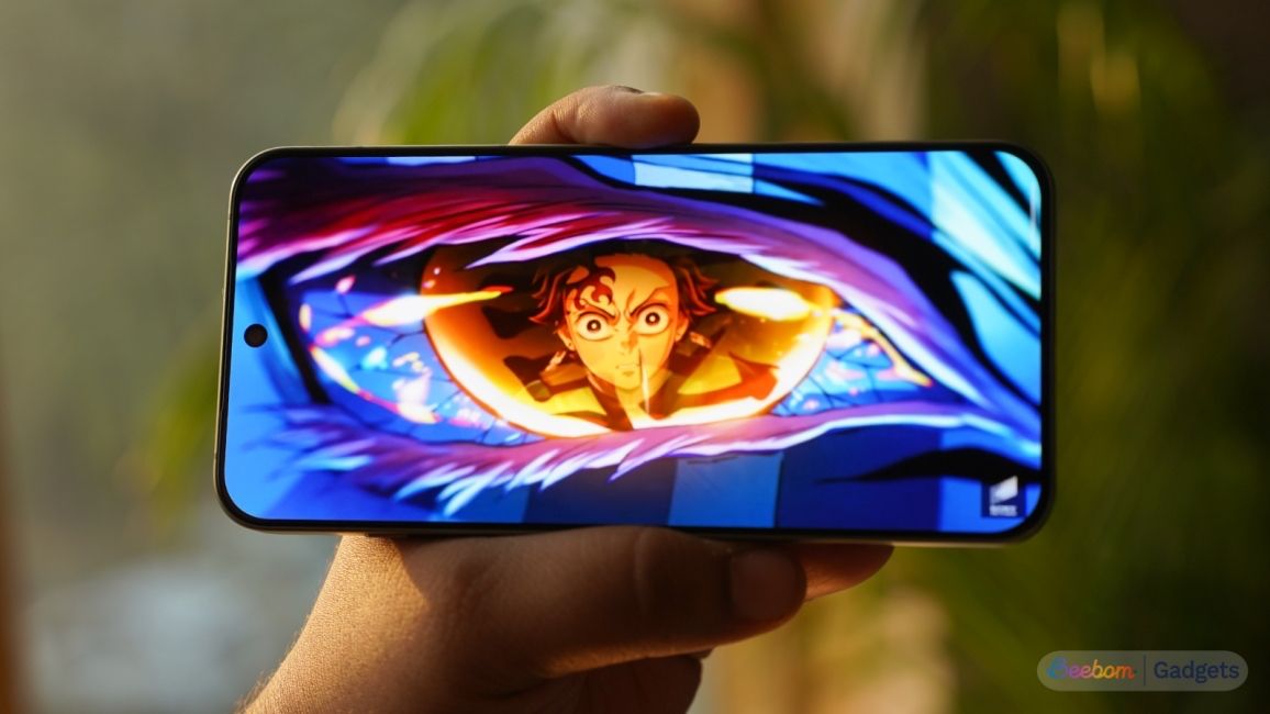 Demon Slayer Movie Trailer Shown on the OnePlus 13s Display Demon Slayer Movie Trailer Shown on the OnePlus 13s Display