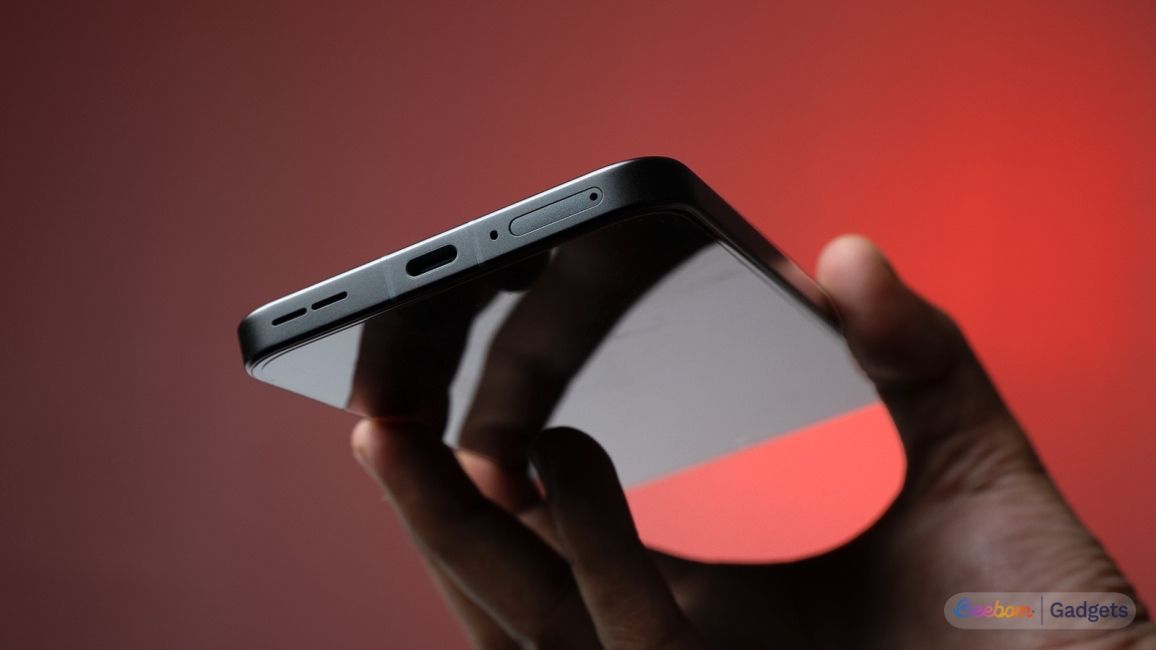 OnePlus 15R metal sides 2