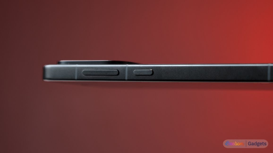 OnePlus 15R metal sides 1