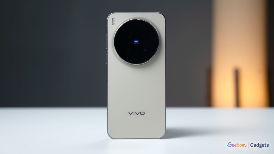 Vivo X300 Pro design from the back Vivo X300 Pro design from the back