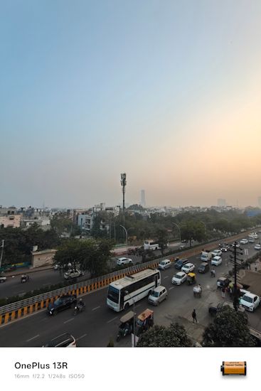 OnePlus 13R 16mm day shot street OnePlus 13R 16mm day shot street