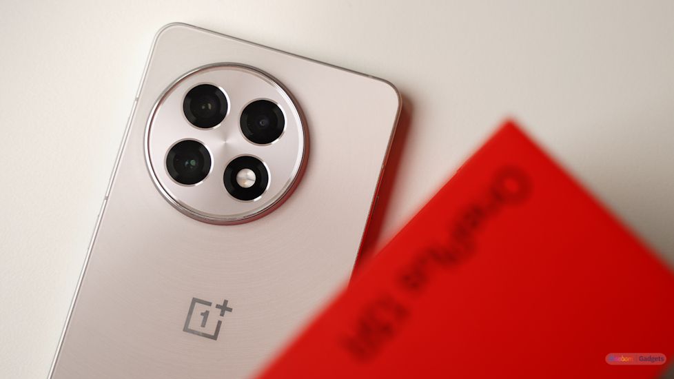 OnePlus 13R close up camera module OnePlus 13R close up camera module