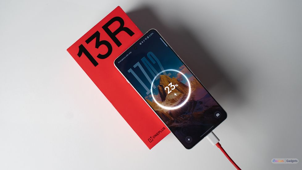 OnePlus 13R charging animation showcased OnePlus 13R charging animation showcased