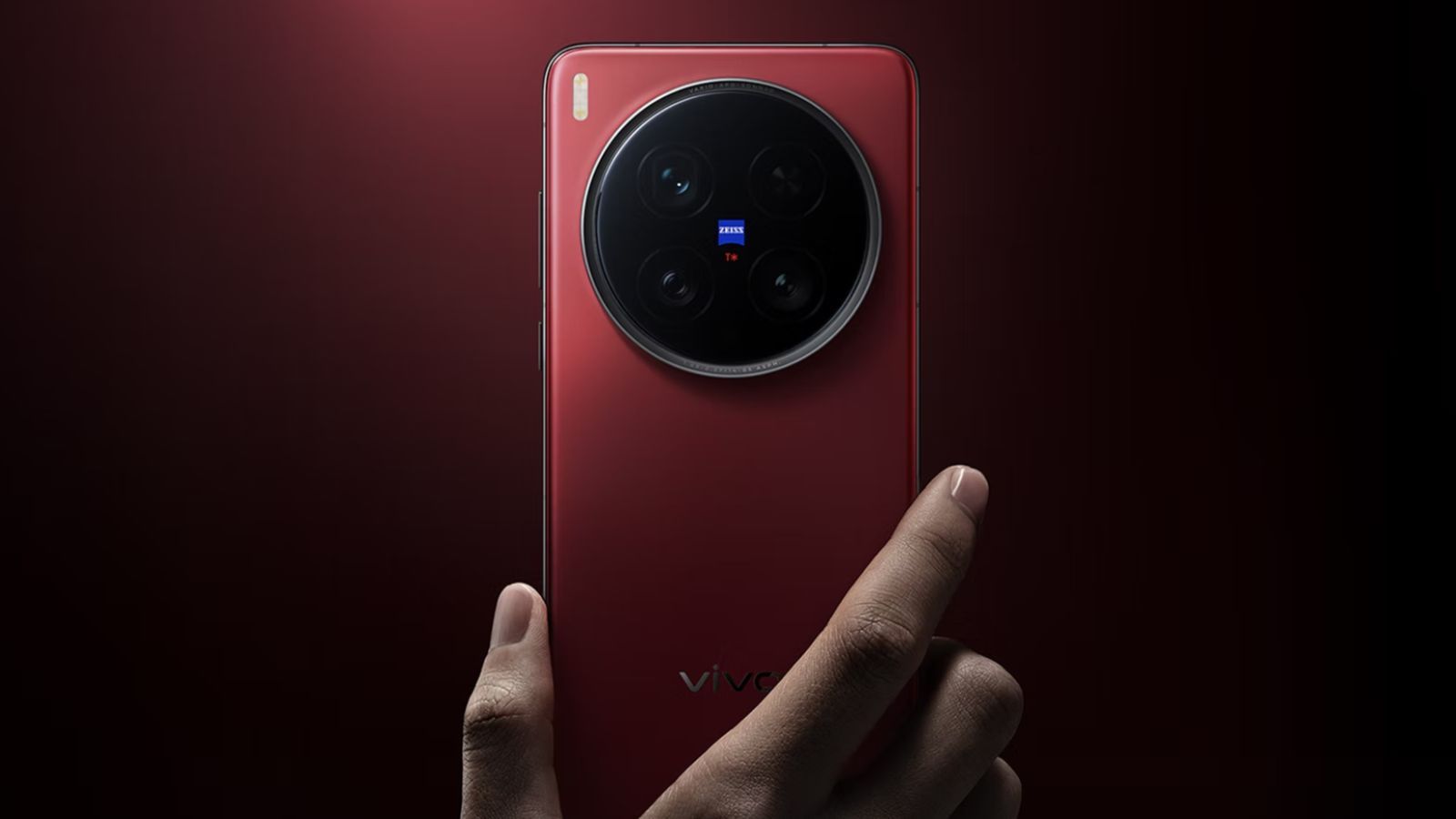 Vivo X300 Ultra to Launch next Year with a Massive Battery thumbnail