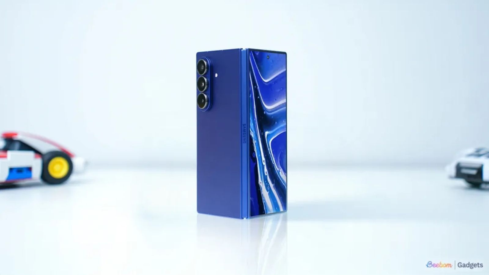 New Galaxy Z Fold Variant May Debut with Galaxy Z Fold 8 and Z Flip 8 next Year thumbnail