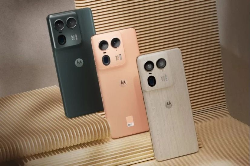Motorola Edge 50 Ultra in various colourways