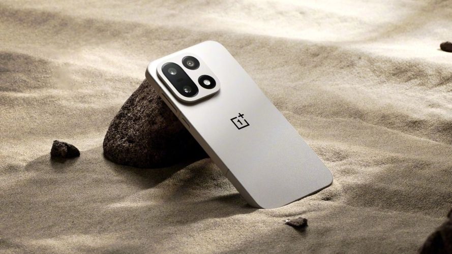 OnePlus 15 in sand colourway