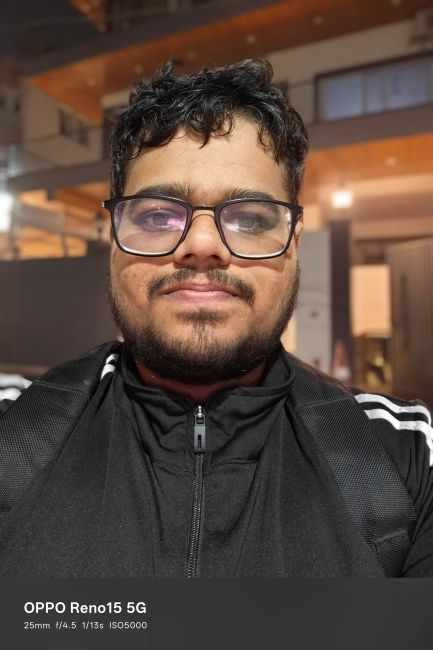 Oppo Reno 15 selfie shot 3