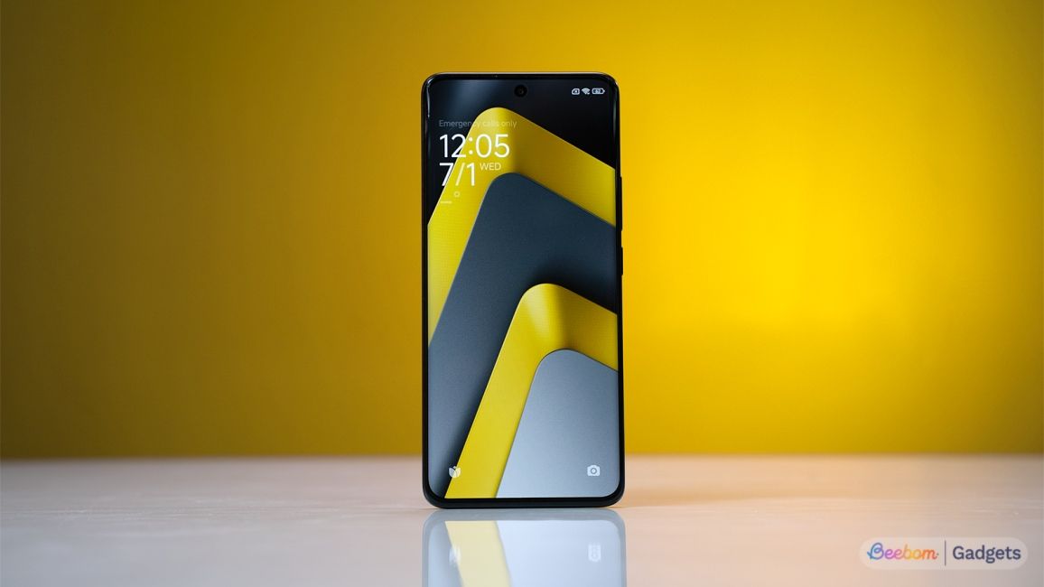 POCO M8 display from the front