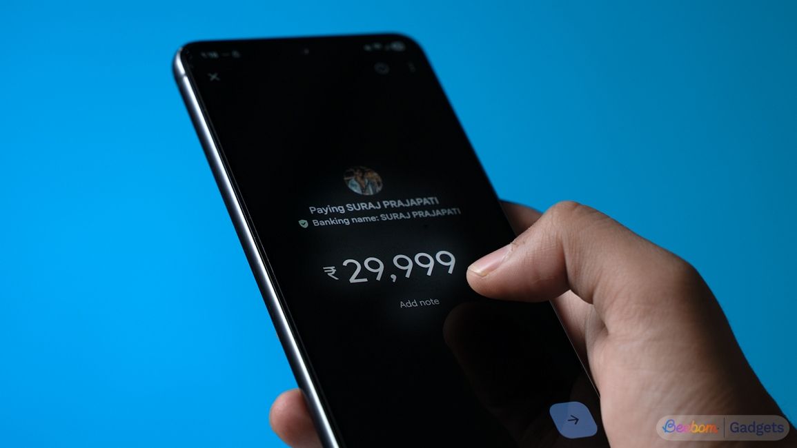Person transferring Rs 29,999 on google pay