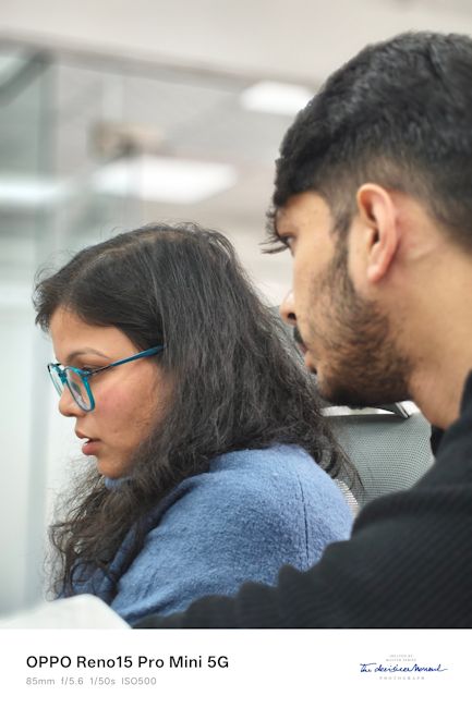 Reno 15 Pro Mini portrait shot two human subjects Reno 15 Pro Mini portrait shot two human subjects
