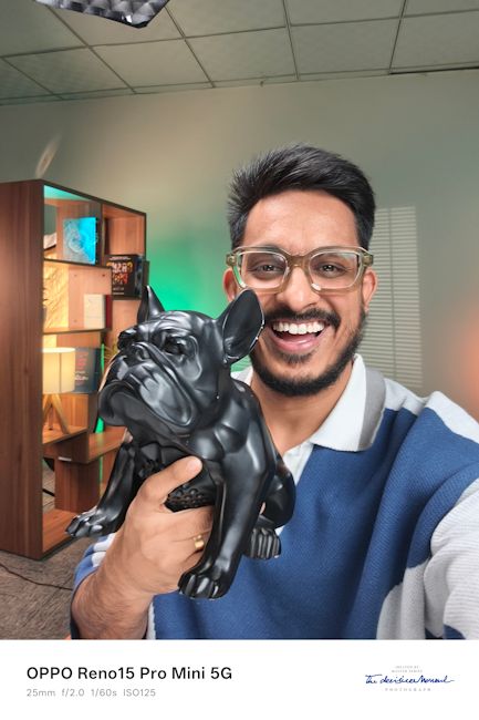 Reno 15 Pro Mini indoors selfie Reno 15 Pro Mini indoors selfie