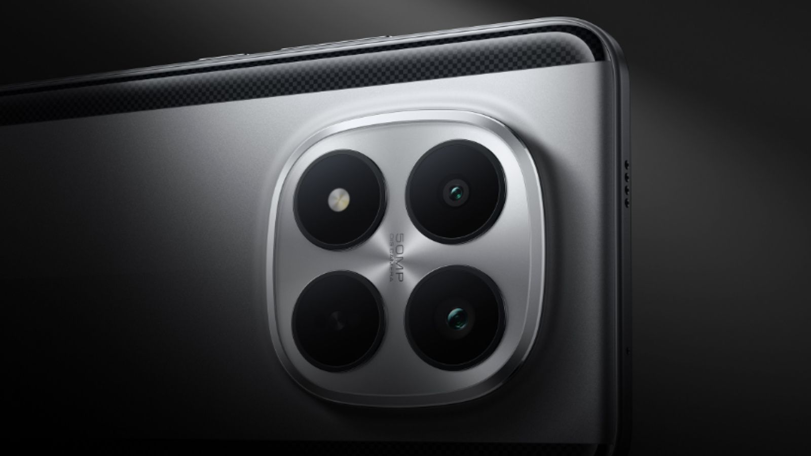 Poco M8 Pro Debuts with Snapdragon 7s Gen 4, 6,500mAh Battery and Solid Durability