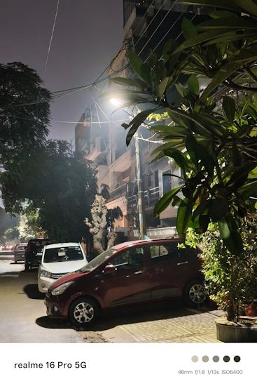 Realme 16 Pro 46mm night shot street