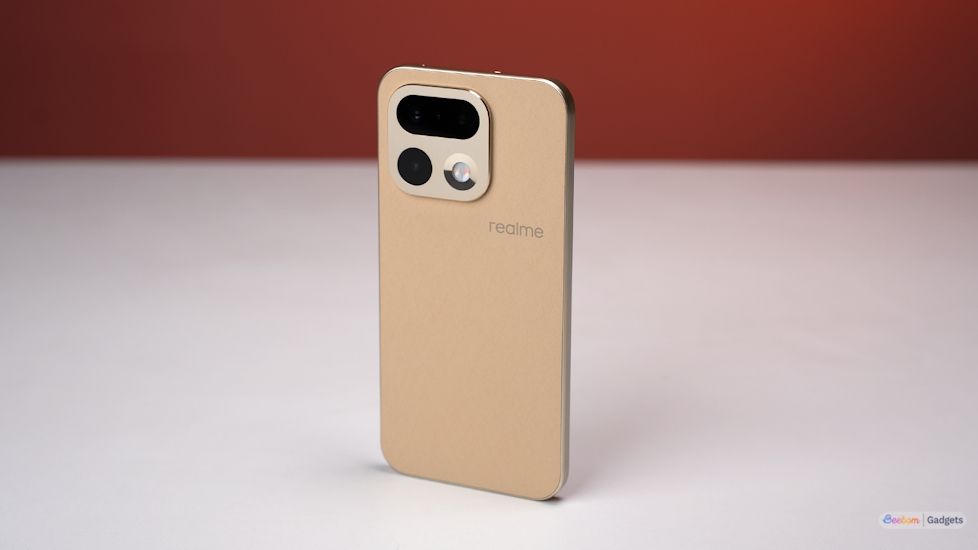 Realme 16 Pro back panel