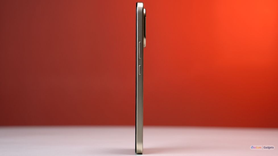 Realme 16 Pro buttons