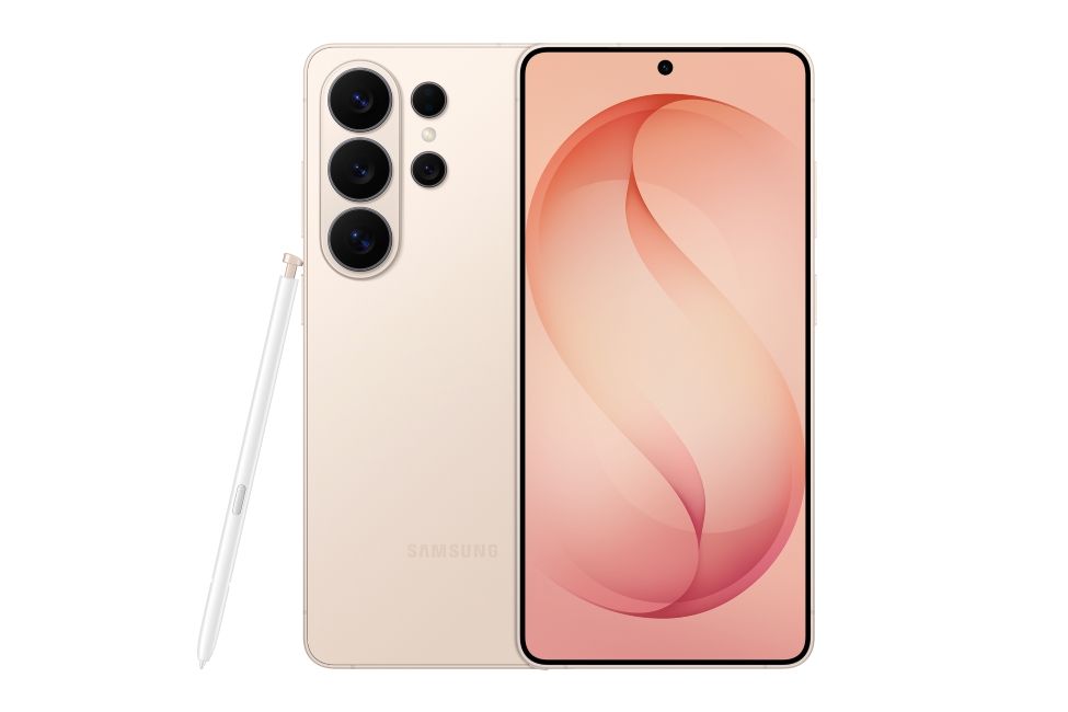 Samsung Galaxy S26 Ultra in Pink Gold colourway