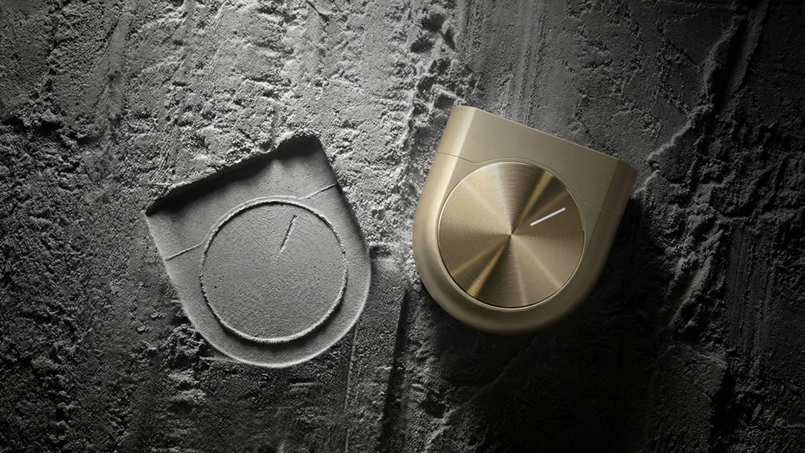 Noise Master Buds 2 Gold colourway design