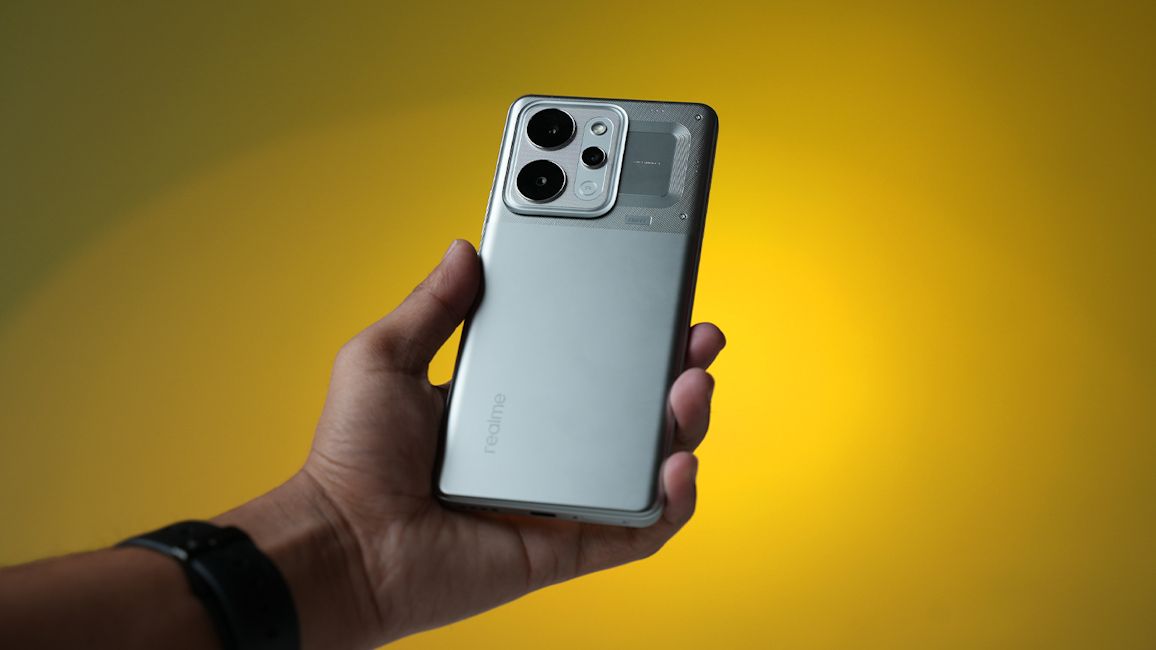 Realme P4 Power back design showcased while in hand Realme P4 Power back design showcased while in hand