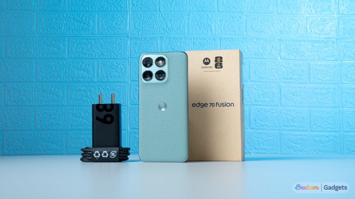 Motorola Edge 70 Fusion box contents