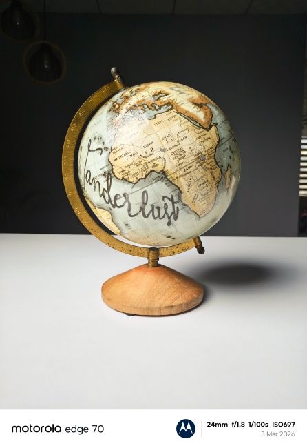 Motorola Edge 70 Main Camera Indoor Shot