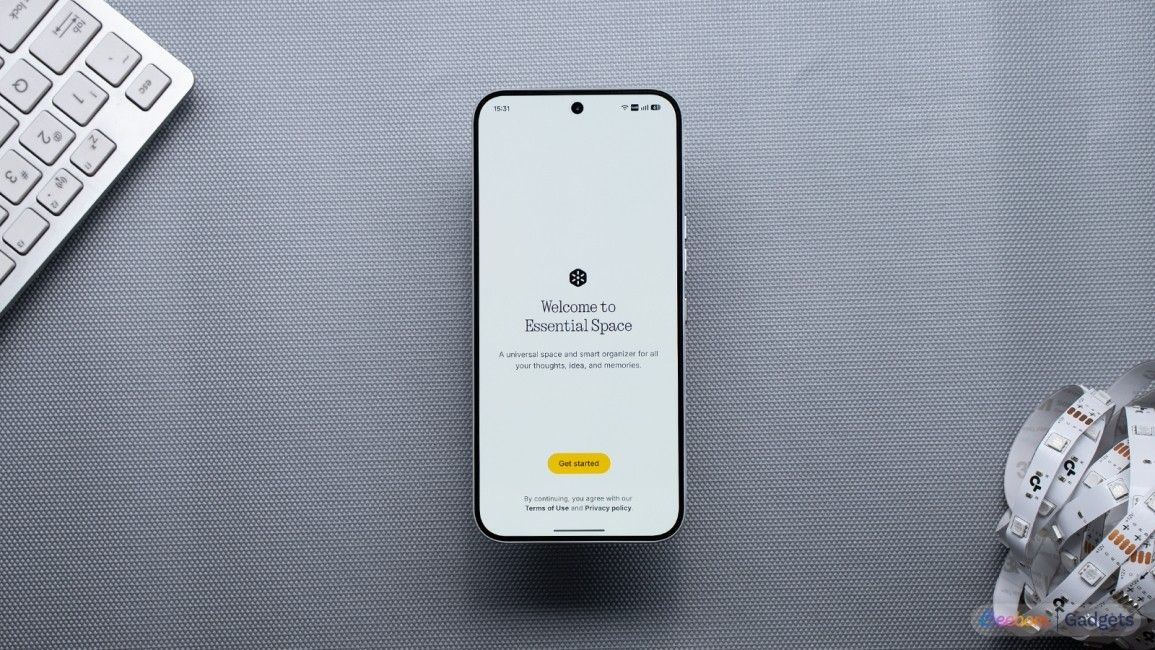 Nothing Phone (4a) Pro Essential Space page