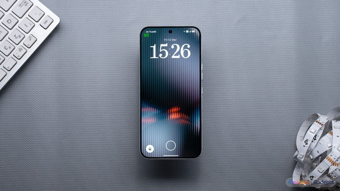 Nothing Phone (4a) Pro display showcase