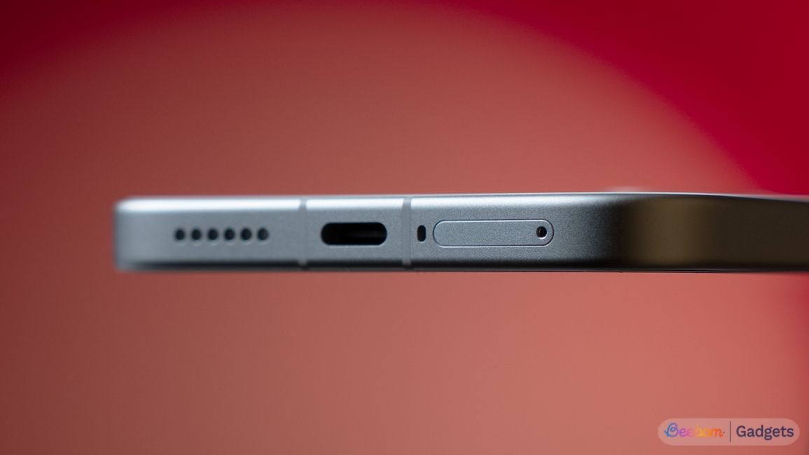 POCO X8 Pro design from the bottom