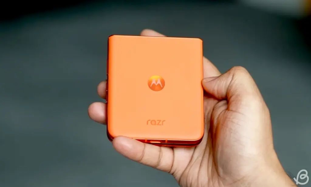 Motorola Razr 50 Ultra in hand