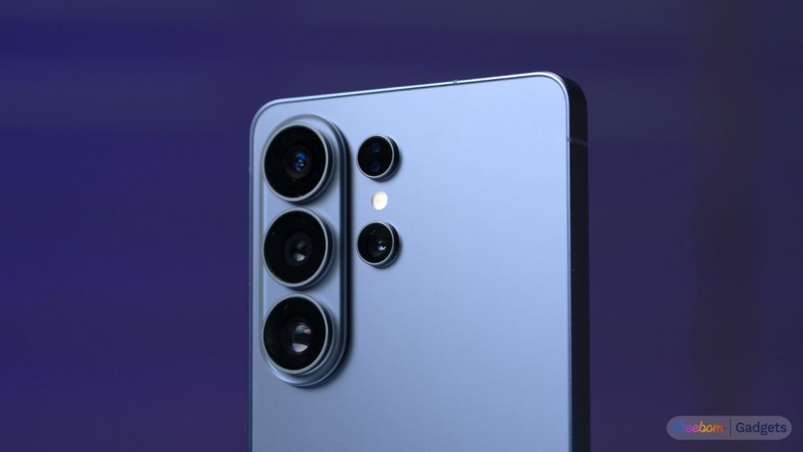 Samsung Galaxy S26 Ultra shot showing the bottom side of the phone" "Samsung Galaxy S26 Ultra close up of its camera array on the back of the phone