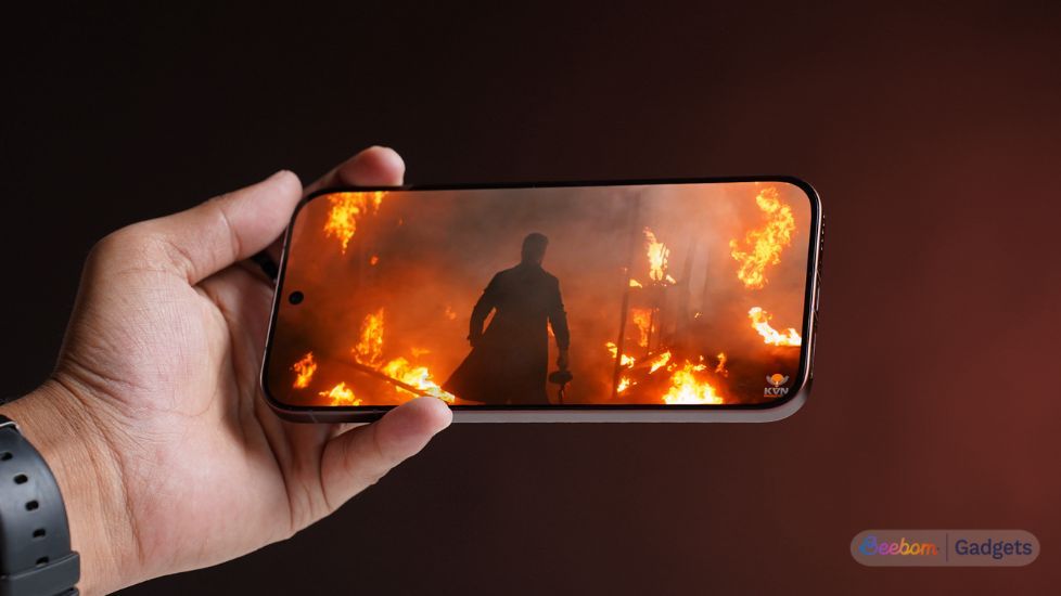 Vivo V70 Elite display when watching content