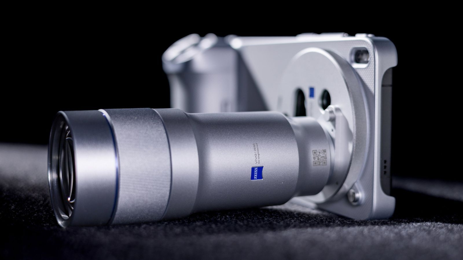 Vivo X300 Ultra Showcased at MWC 2026 with 400mm ZEISS Teleconverter and Pro Camera Kit thumbnail Vivo X300 Ultra Showcased at MWC 2026 with 400mm ZEISS Teleconverter and Pro Camera Kit thumbnail