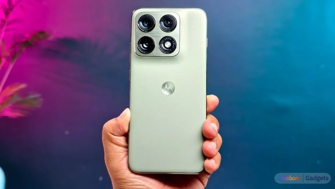 Motorola Edge 70 Pro from the back in green colourway