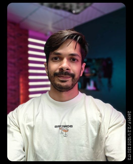 Nothing Phone (4a) Pro Selfie camera shot 2