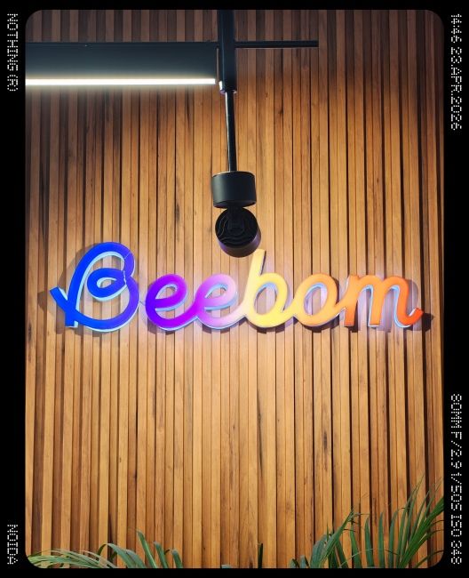 Nothing Phone (4a) Pro telephoto camera shot 2