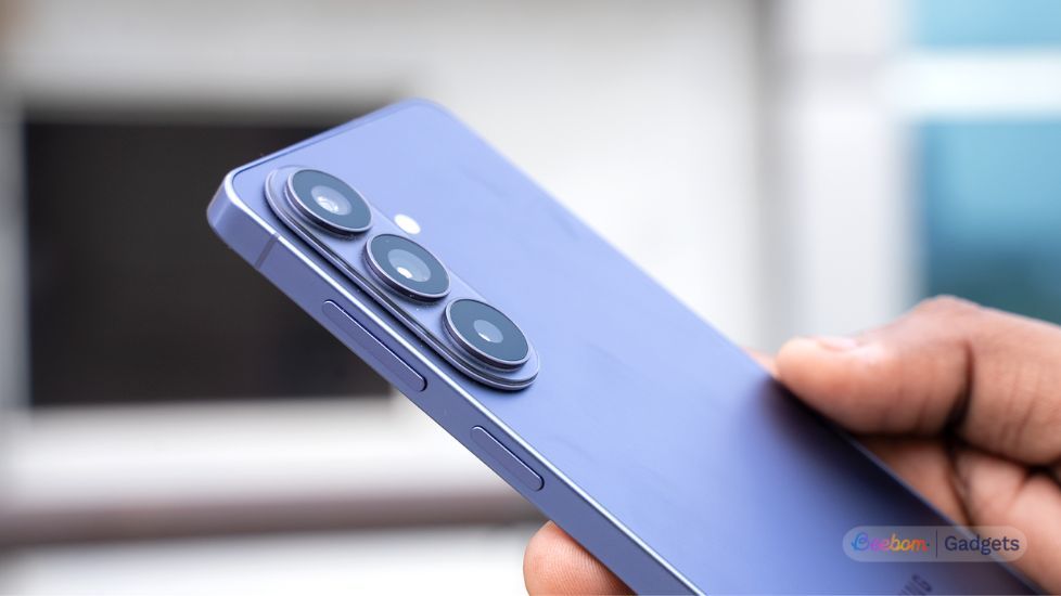 Samsung Galaxy S26 cameras closeup Samsung Galaxy S26 cameras closeup