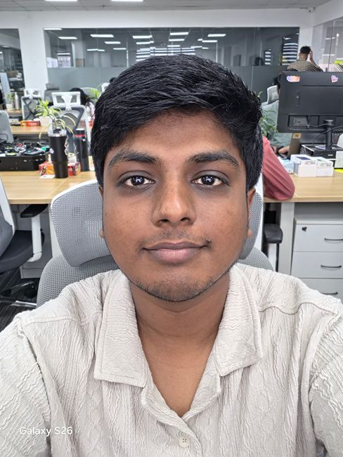 selfie of a man on Samsung Galaxy S26 selfie of a man on Samsung Galaxy S26