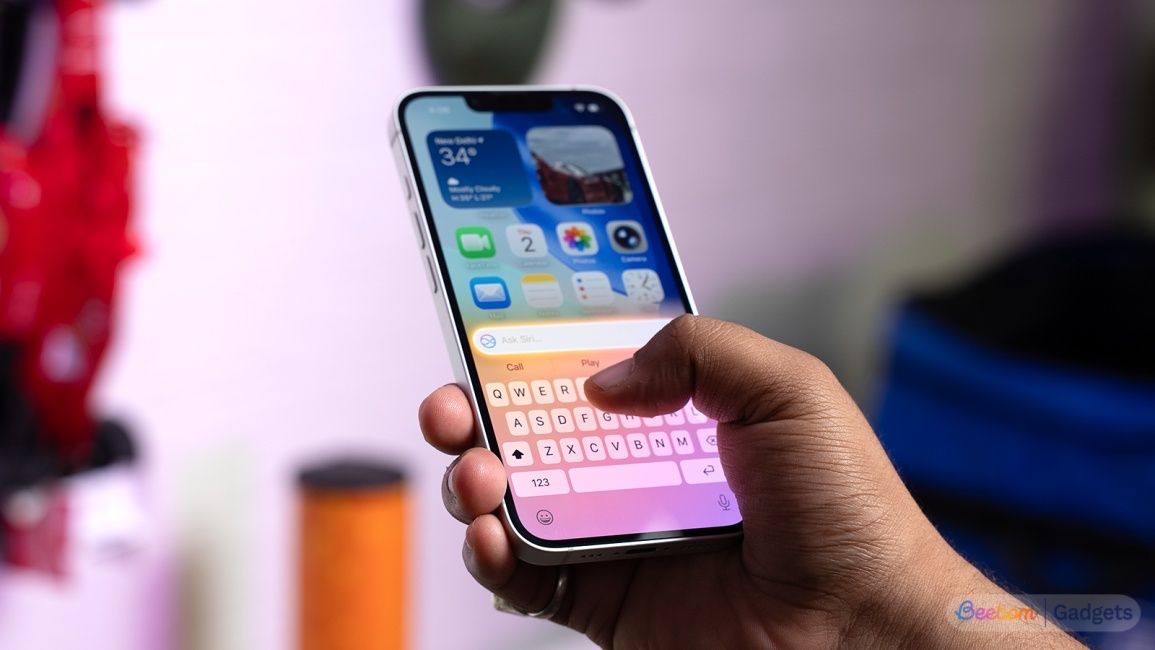 Using Type to Siri Apple Intelligence Feature on iPhone Using Type to Siri Apple Intelligence Feature on iPhone