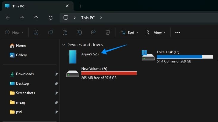 windows file explorer showing android phone